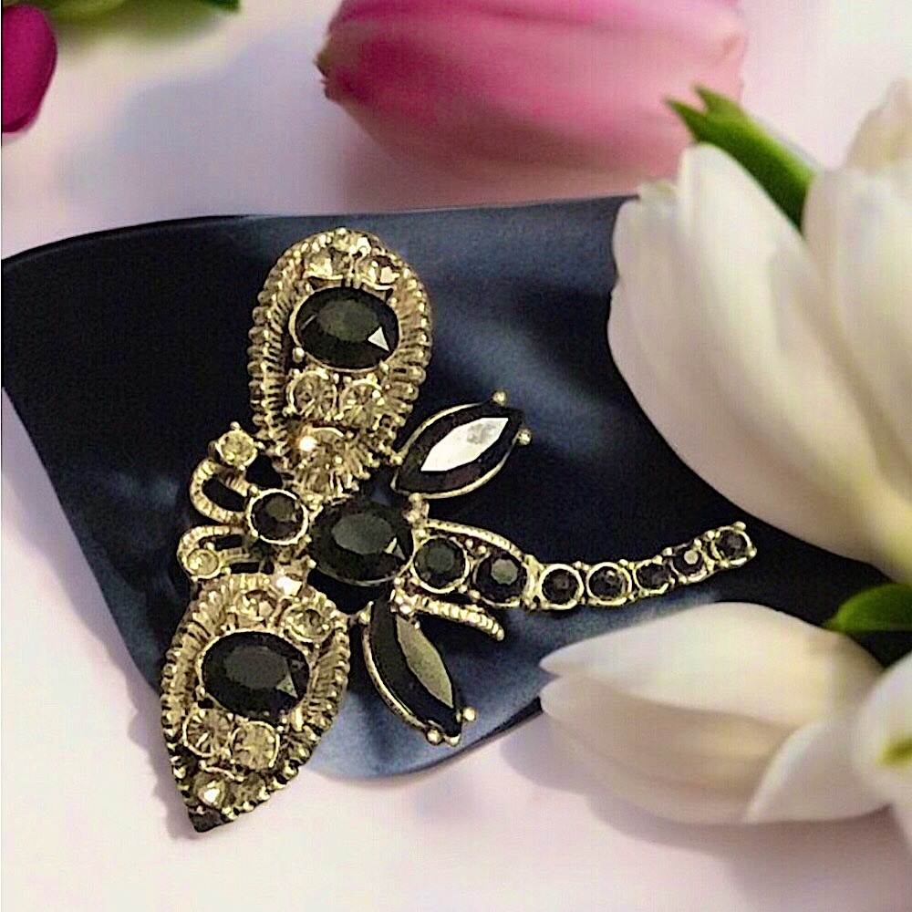 Vintage Silver Rhinestone Crystal Onyx Black Glass Dragonfly Brooch Pin
